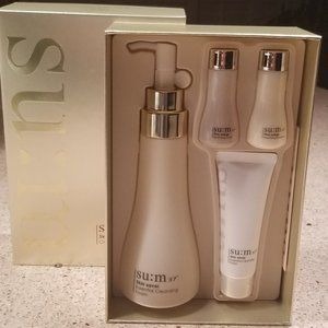 Su:m 37 Skin Saver Cleansing Foam Special Set